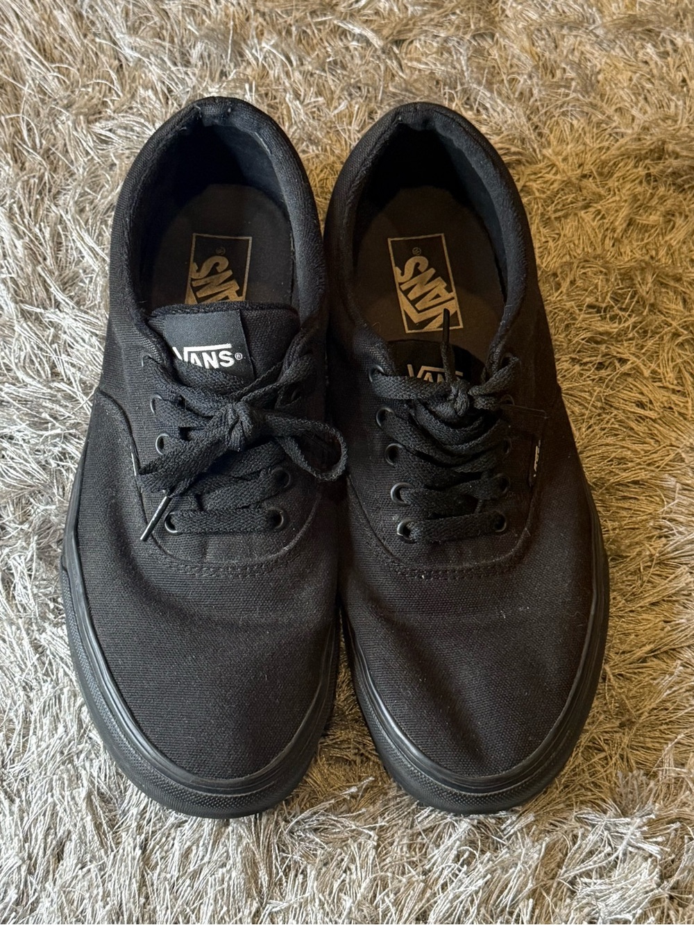 Vans Black Low-Top Sneakers Men’s 9.5 Women’s 11